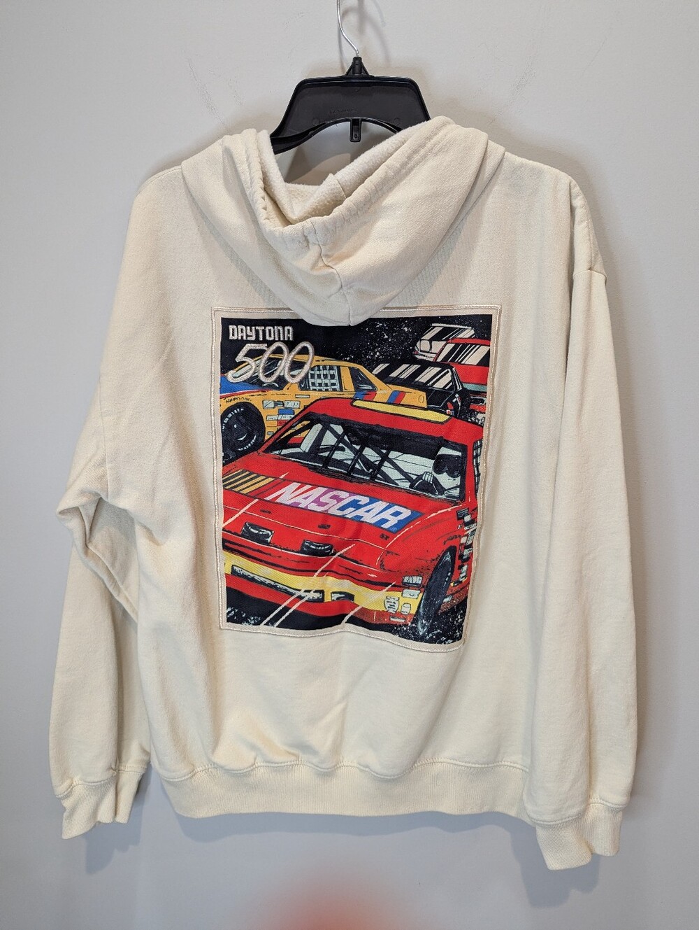 NASCAR Daytona 500 Patch Cream Colored Hoodie Sweatshirt Women's Size M